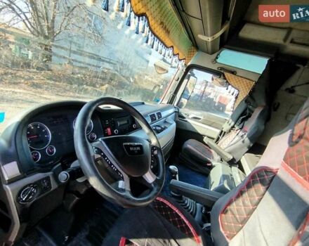 Красный МАН 18.480, объемом двигателя 12.42 л и пробегом 558 тыс. км за 9300 $, фото 9 на Automoto.ua