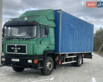Зеленый МАН 19.372, объемом двигателя 11.97 л и пробегом 761 тыс. км за 10500 $, фото 4 на Automoto.ua