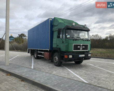 Зеленый МАН 19.372, объемом двигателя 11.97 л и пробегом 761 тыс. км за 10500 $, фото 2 на Automoto.ua