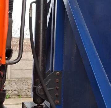 Красный МАН 19.403, объемом двигателя 11.97 л и пробегом 620 тыс. км за 28500 $, фото 3 на Automoto.ua