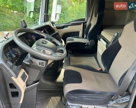Белый МАН 26, объемом двигателя 12.5 л и пробегом 619 тыс. км за 68027 $, фото 9 на Automoto.ua