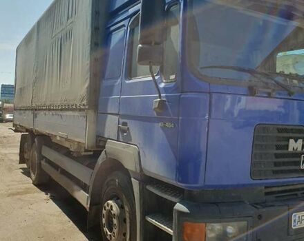 Синий МАН 26.372, объемом двигателя 11.97 л и пробегом 608 тыс. км за 15200 $, фото 4 на Automoto.ua