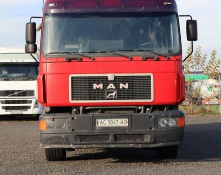 Красный МАН 26.403, объемом двигателя 12 л и пробегом 437 тыс. км за 15500 $, фото 1 на Automoto.ua