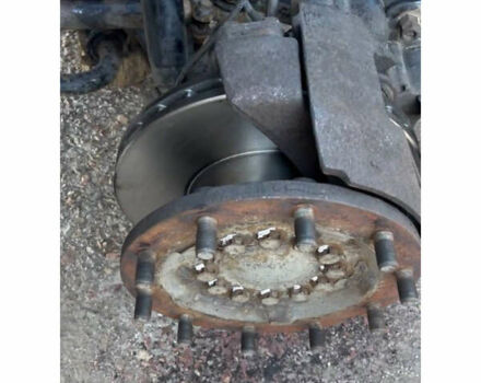 Белый МАН 26.410, объемом двигателя 11.97 л и пробегом 700 тыс. км за 11000 $, фото 1 на Automoto.ua