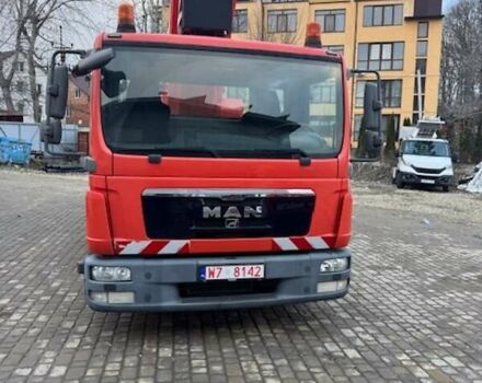 Красный МАН 8.180, объемом двигателя 4.2 л и пробегом 42 тыс. км за 104656 $, фото 5 на Automoto.ua