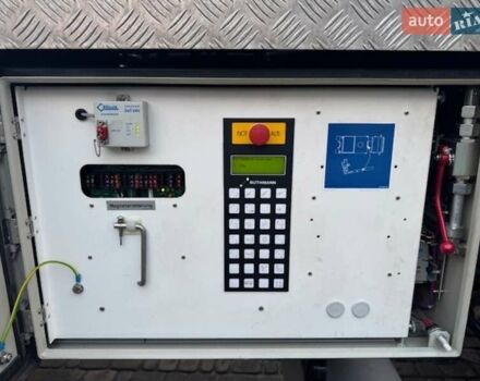 Красный МАН 8.180, объемом двигателя 4.2 л и пробегом 42 тыс. км за 104656 $, фото 12 на Automoto.ua