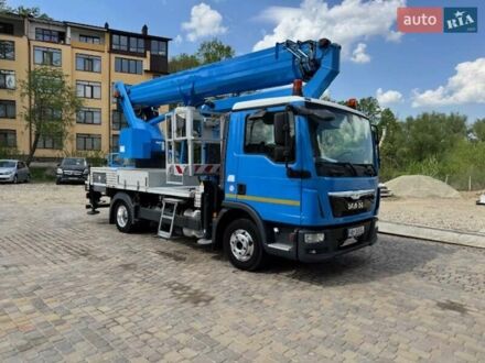 МАН 8.180 2015 в Черновцах на Automoto.ua Синий МАН 8.180, объемом двигателя 0 л и пробегом 71 тыс. км за 130403 $, фото 1 на Automoto.ua