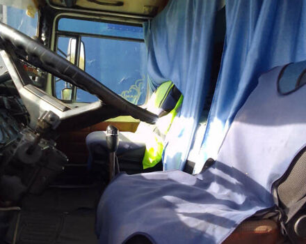 МАН Командор 1987 в Мукачеве на Automoto.ua Белый МАН Командор, объемом двигателя 12 л и пробегом 500 тыс. км за 2700 $, фото 7 на Automoto.ua