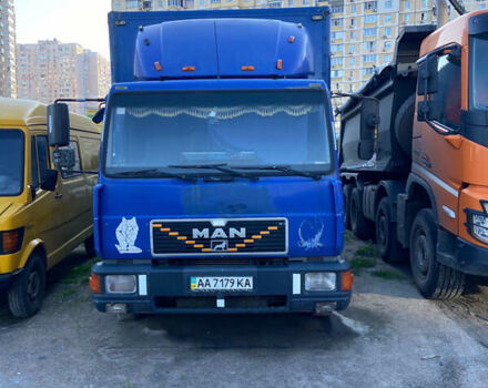 Синий МАН Л 2000, объемом двигателя 6.9 л и пробегом 571 тыс. км за 8300 $, фото 1 на Automoto.ua