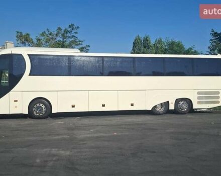 Белый МАН Р08, объемом двигателя 12.42 л и пробегом 800 тыс. км за 92000 $, фото 3 на Automoto.ua