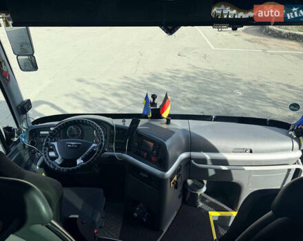 Зеленый МАН Р08, объемом двигателя 12.42 л и пробегом 800 тыс. км за 200000 $, фото 7 на Automoto.ua