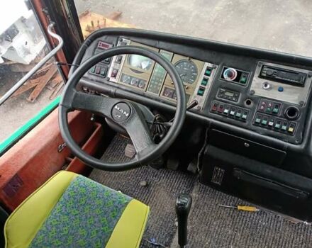 Зеленый МАН С 2000, объемом двигателя 6.9 л и пробегом 400 тыс. км за 14500 $, фото 3 на Automoto.ua