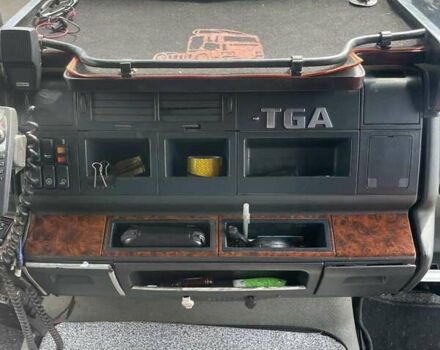 Красный МАН ТГА, объемом двигателя 10.52 л и пробегом 1000 тыс. км за 7500 $, фото 4 на Automoto.ua