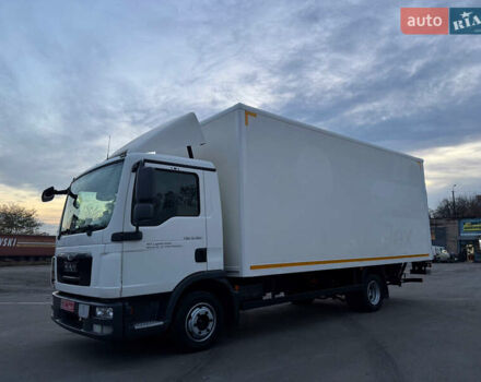 МАН ТГЛ, объемом двигателя 4.6 л и пробегом 453 тыс. км за 27900 $, фото 1 на Automoto.ua