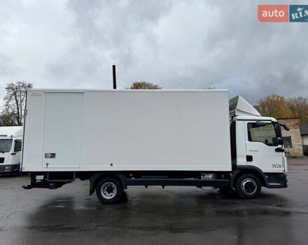 МАН ТГЛ, объемом двигателя 4.6 л и пробегом 443 тыс. км за 36900 $, фото 13 на Automoto.ua