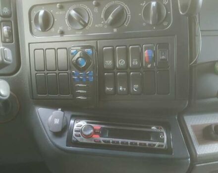 Желтый МАН ТГЛ, объемом двигателя 4.58 л и пробегом 781 тыс. км за 20000 $, фото 2 на Automoto.ua