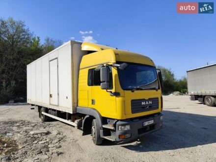 Желтый МАН ТГЛ, объемом двигателя 4.6 л и пробегом 1 тыс. км за 18000 $, фото 1 на Automoto.ua