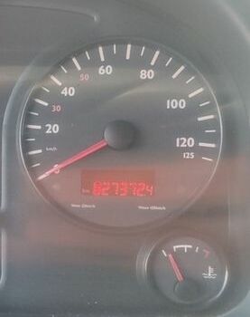 Синий МАН ТГЛ, объемом двигателя 4.6 л и пробегом 830 тыс. км за 17600 $, фото 9 на Automoto.ua