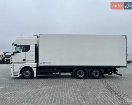 Белый МАН ТГКС, объемом двигателя 12.4 л и пробегом 591 тыс. км за 93250 $, фото 5 на Automoto.ua