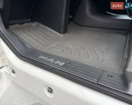 Білий МАН ТГКС, об'ємом двигуна 0 л та пробігом 400 тис. км за 33999 $, фото 74 на Automoto.ua