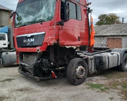 Красный МАН ТГКС, объемом двигателя 10.52 л и пробегом 130 тыс. км за 4000 $, фото 1 на Automoto.ua