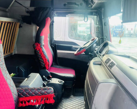 Красный МАН ТГКС, объемом двигателя 10.52 л и пробегом 770 тыс. км за 11800 $, фото 6 на Automoto.ua