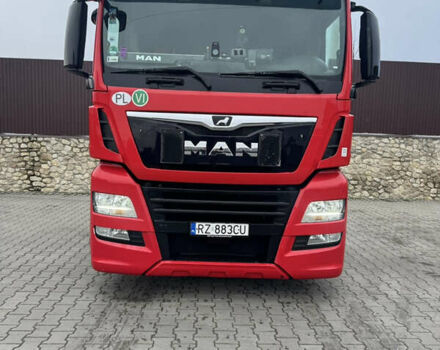 Красный МАН ТГКС, объемом двигателя 12.5 л и пробегом 775 тыс. км за 21999 $, фото 1 на Automoto.ua