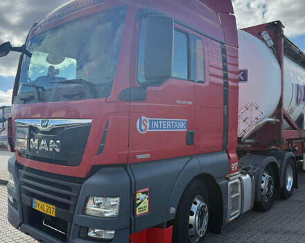 Красный МАН ТГКС, объемом двигателя 12.5 л и пробегом 530 тыс. км за 45000 $, фото 2 на Automoto.ua