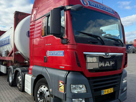 Красный МАН ТГКС, объемом двигателя 12.5 л и пробегом 530 тыс. км за 45000 $, фото 1 на Automoto.ua