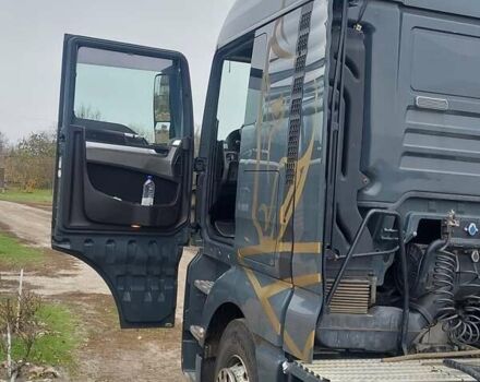 Серый МАН ТГКС, объемом двигателя 12.4 л и пробегом 916 тыс. км за 18500 $, фото 7 на Automoto.ua