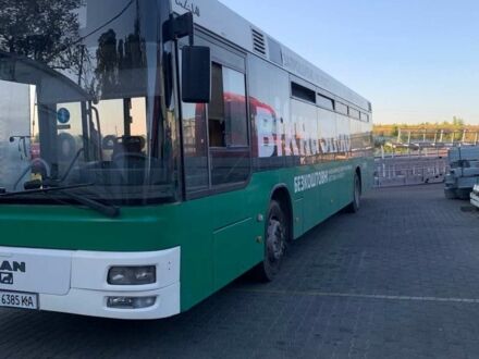Зеленый МАН NL 263, объемом двигателя 6.87 л и пробегом 950 тыс. км за 9000 $, фото 1 на Automoto.ua