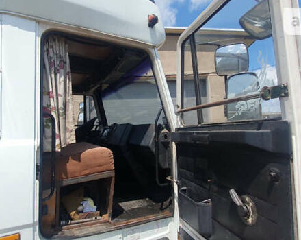 Белый МАЗ 437041, объемом двигателя 4.75 л и пробегом 247 тыс. км за 9000 $, фото 4 на Automoto.ua