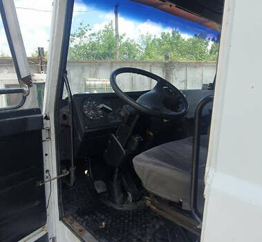 Белый МАЗ 437041, объемом двигателя 4.75 л и пробегом 247 тыс. км за 9000 $, фото 6 на Automoto.ua