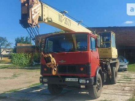 МАЗ 5337 1987 у Смеле на Automoto.ua Червоний МАЗ 5337, об'ємом двигуна 11.15 л та пробігом 1 тис. км за 10000 $, фото 1 на Automoto.ua