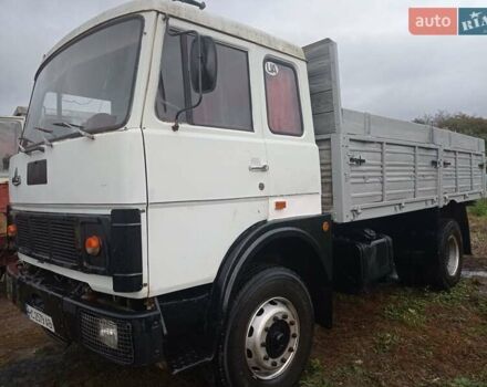 Белый МАЗ 53371, объемом двигателя 11 л и пробегом 289 тыс. км за 3900 $, фото 1 на Automoto.ua