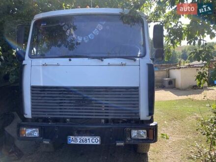 Белый МАЗ 5516, объемом двигателя 14.86 л и пробегом 1000 тыс. км за 12000 $, фото 1 на Automoto.ua