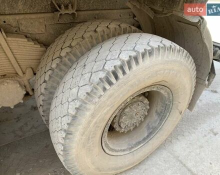 Белый МАЗ 551605, объемом двигателя 14.86 л и пробегом 239 тыс. км за 17000 $, фото 6 на Automoto.ua