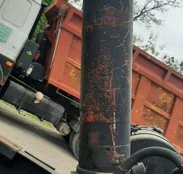 Белый МАЗ 551605, объемом двигателя 14.8 л и пробегом 187 тыс. км за 10000 $, фото 17 на Automoto.ua