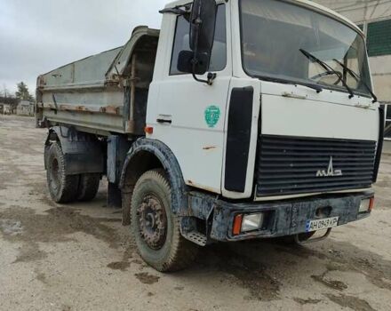 Белый МАЗ 555102, объемом двигателя 11.15 л и пробегом 145 тыс. км за 12000 $, фото 1 на Automoto.ua