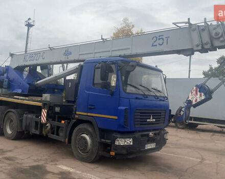 Синий МАЗ 5571, объемом двигателя 6.65 л и пробегом 13 тыс. км за 140000 $, фото 7 на Automoto.ua