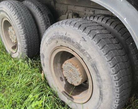 Желтый МАЗ 6303, объемом двигателя 14.9 л и пробегом 423 тыс. км за 11800 $, фото 3 на Automoto.ua