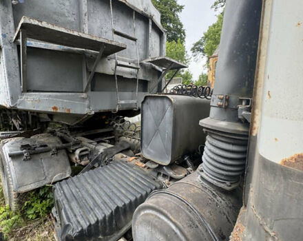 Белый МАЗ 6422, объемом двигателя 14.8 л и пробегом 50 тыс. км за 8000 $, фото 2 на Automoto.ua