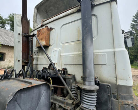 Белый МАЗ 6422, объемом двигателя 14.8 л и пробегом 50 тыс. км за 8000 $, фото 8 на Automoto.ua