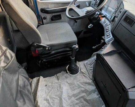 Синий МАЗ 6501C5, объемом двигателя 6.7 л и пробегом 63 тыс. км за 65000 $, фото 3 на Automoto.ua