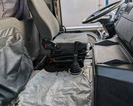 Синий МАЗ 6501C5, объемом двигателя 6.7 л и пробегом 63 тыс. км за 65000 $, фото 5 на Automoto.ua