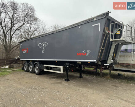 Черный МЕГА Light 3, объемом двигателя 0 л и пробегом 100 тыс. км за 43000 $, фото 14 на Automoto.ua