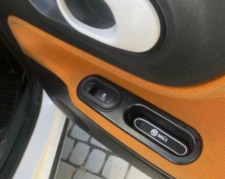 Белый МГ 3 Кросс, объемом двигателя 1.5 л и пробегом 113 тыс. км за 6500 $, фото 12 на Automoto.ua