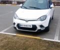 Белый МГ 3 Кросс, объемом двигателя 1.5 л и пробегом 187 тыс. км за 5000 $, фото 1 на Automoto.ua