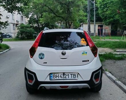 Білий МГ 3 Крос, об'ємом двигуна 1.5 л та пробігом 178 тис. км за 4300 $, фото 7 на Automoto.ua