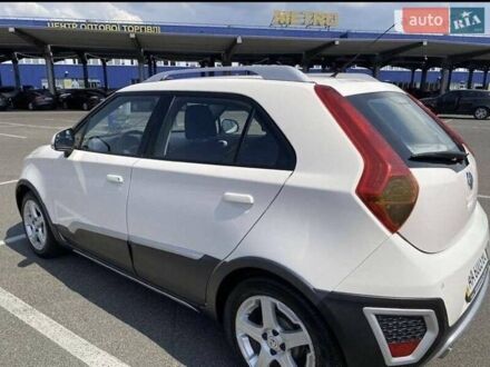 МГ 3 Кросс 2014 в Софіївська Борщагівка на Automoto.ua Белый МГ 3 Кросс, объемом двигателя 1.5 л и пробегом 95 тыс. км за 6700 $, фото 1 на Automoto.ua
